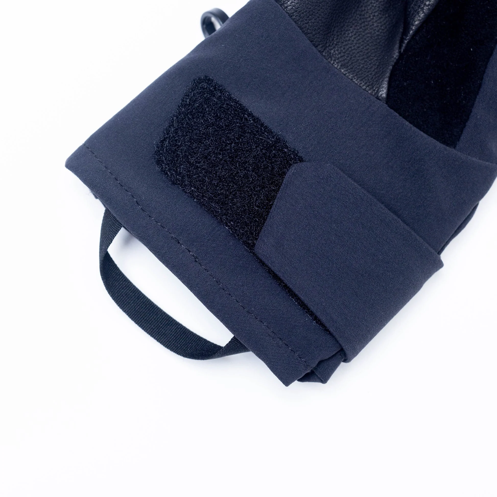 Women's Extravert Glove - Image 2